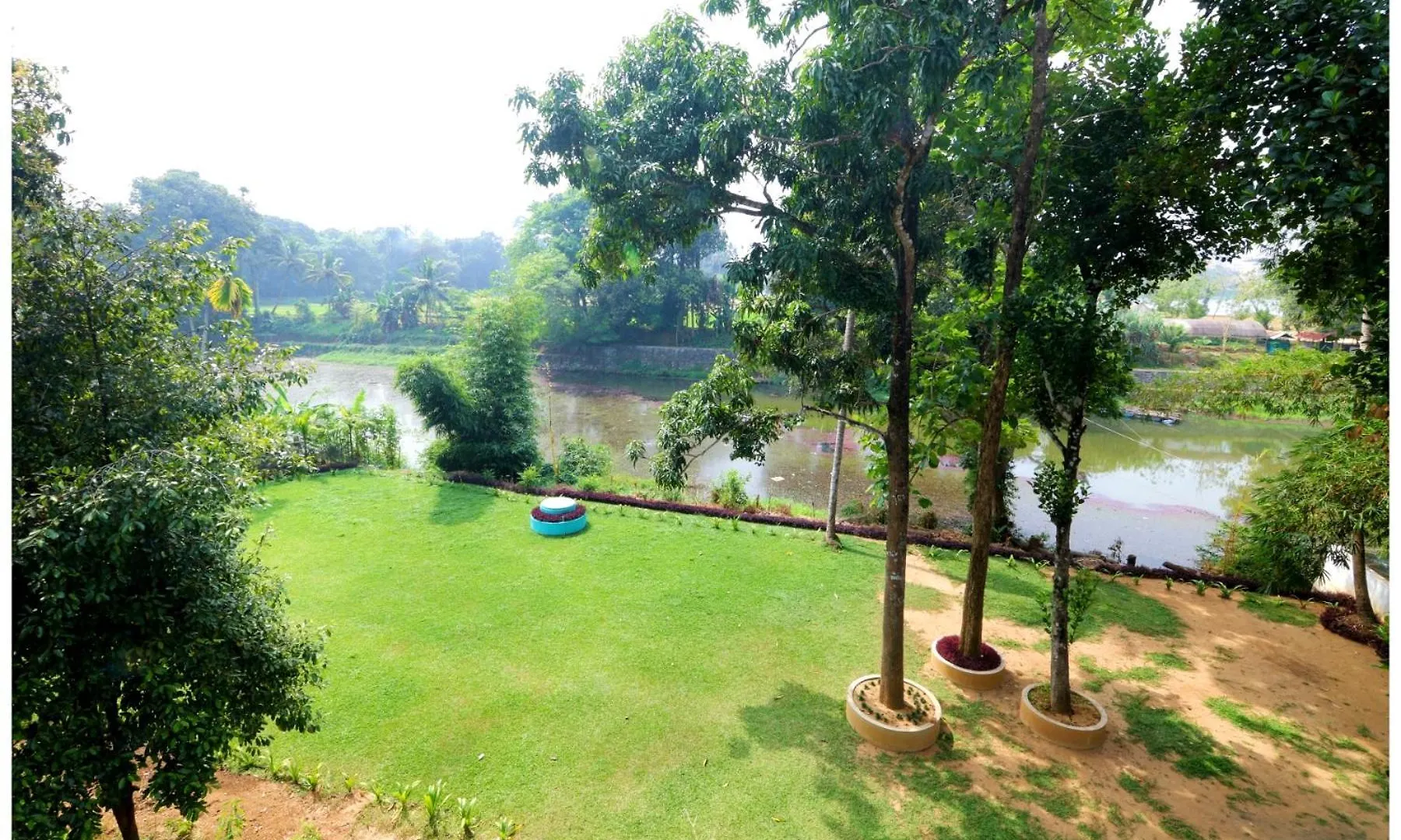 Otel Vajra Periyar Heritage Alwaye